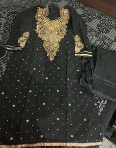 Black Shlwar Kameez With Dupatta