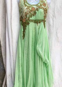 472711. Elegant Green Ethnic Gown
