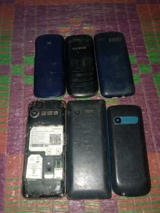 Vintage Cell Phone Lot - 6 Phones