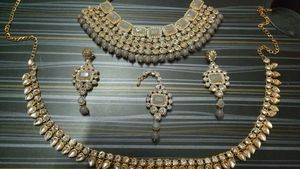 Necklace Set With Kamarbandh