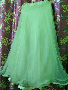 Elegant Crop Top Lehenga With Dupatta Set 🩷