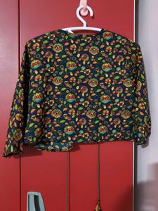 Floral Print Cropped shrug