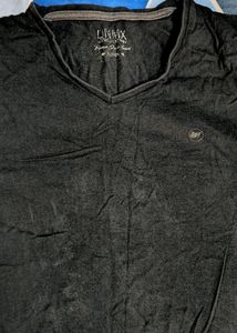 Black T-shirt