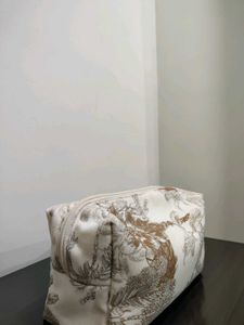 Travelling Pouch