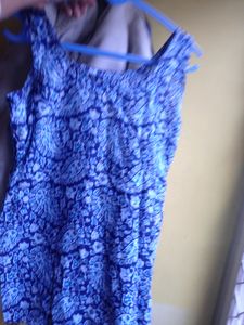 Short Sleeveless Kurti