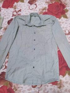 Men&#39;s Casual Shirts (2)
