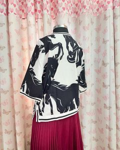 Black And White Abstract Print Top