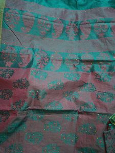 Elegant Floral Pattern Saree