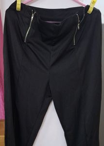 Black Zipped Pant