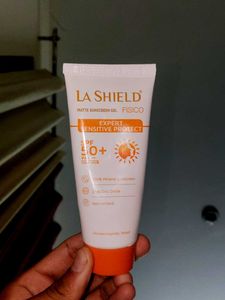 La Shield Spf 50+ Sunscreen