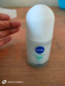 Nivea Natural Glow Deodorant