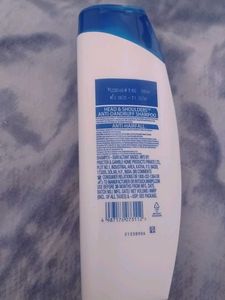 Head &amp; Shoulders Shampoo