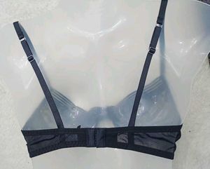 34 C Black Look