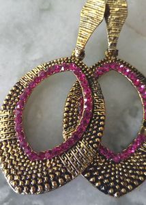 Dark Gold Shiny Earrings With Classic Pink