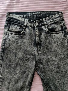 ACID WASH BLACK BOYFRIEND JEANS