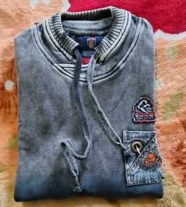 Stylish Gray Pullover Hoodie