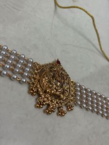 Lakshmi pearl choker