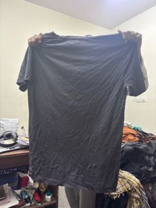 T-shirt Rare Rabbit