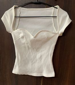 URBANIC White Sweetheart Top