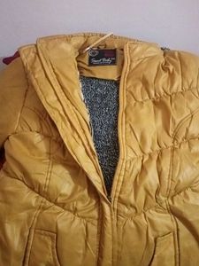 Full Sleeve Jacket For Girl Very Worm