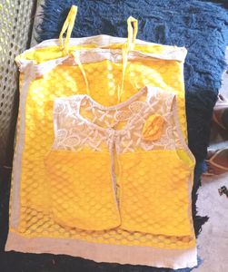 Beautiful Backless Yellow Top 💛