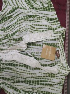 A Pretty Boho-chic Dress