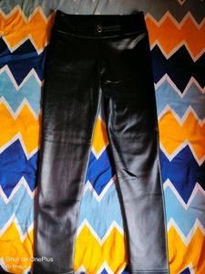 Black Faux Leather Pants🖤