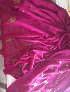 Beautiful Saree - 600 Rupees/2500 Coins