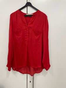 💖 Scarlet Fever: ZARA&#39;s Must-Have Red Blouse! ✨
