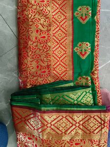 8pcs Elegant Woven Banarasi Saree