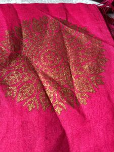 Rani Dupatta With Gold Foil Print And Tassels
