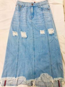 DISTRESSED DENIM SKIRT