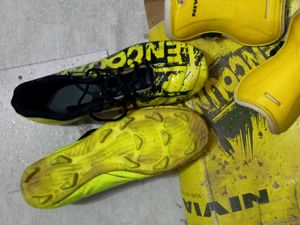 Sport Shoes