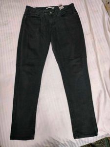 Levi&#39;s Black Jeans
