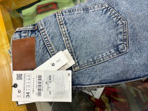 Zara 90s Mom Fit Jeans Size -24