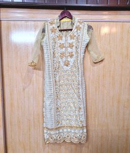 Embroidered Kurta And Dupatta (Women&#39;s)