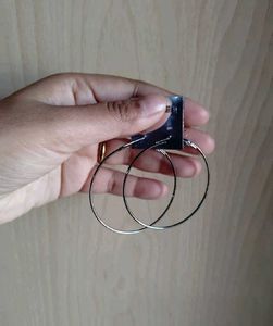 Silver Hoop Earrings✨