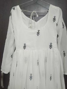 White Embroidered Kurta