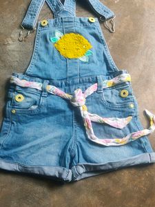 Dungri Jeans Short For Girl