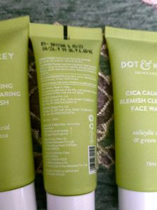 Dot &amp; Key Face Wash