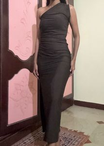 Chic One-Shoulder Midi Dress