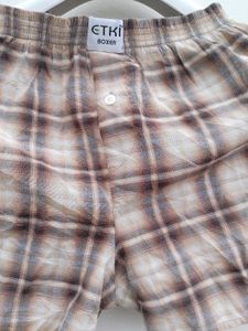 Women Shorts.