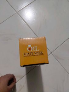 Cute Duck Oil Dispenser Brush
