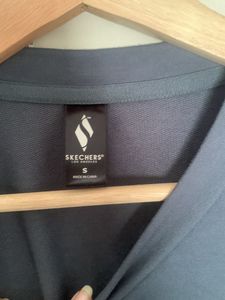 This Crop Top Is From Skechers And The Size Is S This Top Has Not Been Used Much And Is In A Very Good Condition