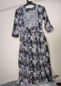 🌟Floral Embroidered Kurta set 🌟