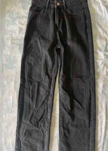 Black Distressed Jeans