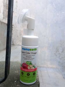 Mamaearth Apple Cider Vinegar Foaming Face Wash