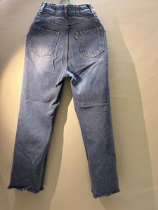 High Waisted Jeans