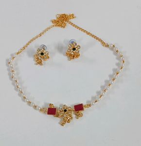 Brand New Necklace Set