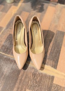 Heels/ Pumps